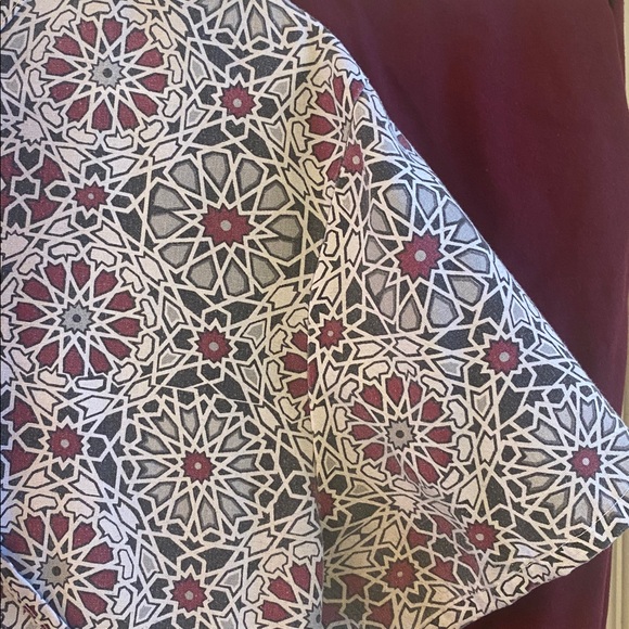 Stylish Women's Geometric Print Uniform Scrub Top with Pants Set - Picture 3 of 8